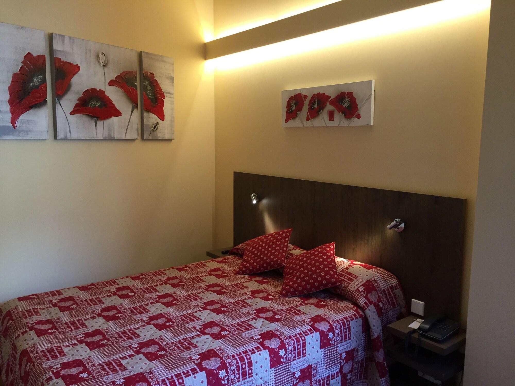Hotel L'Ermita B&B Канилло Экстерьер фото
