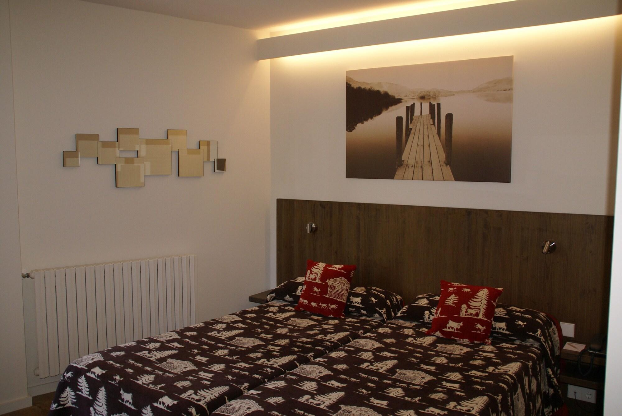 Hotel L'Ermita B&B Канилло Экстерьер фото