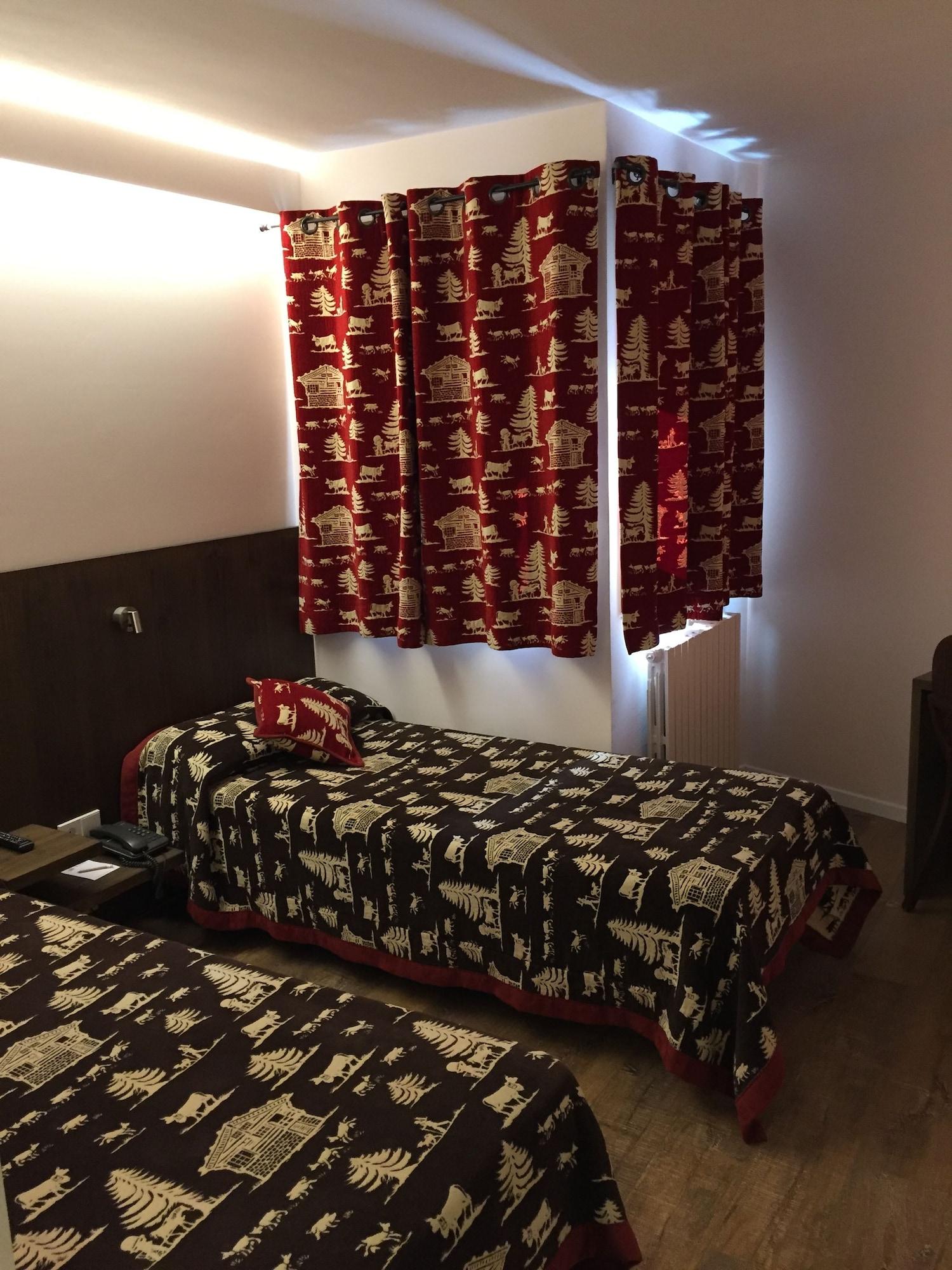 Hotel L'Ermita B&B Канилло Экстерьер фото